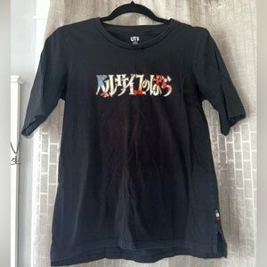 Uniqlo shirt size small